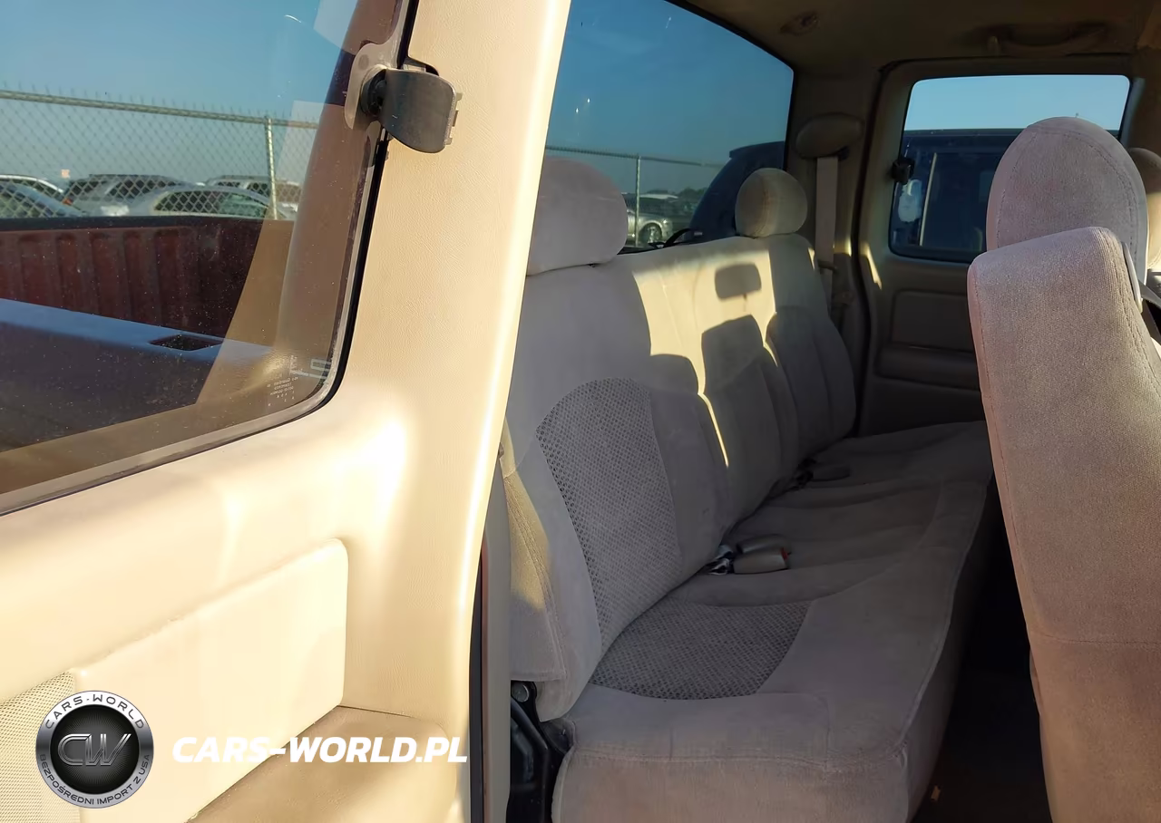 2001 Chevrolet Silverado C1500 VIN:2GCEC19W311184429 - 8