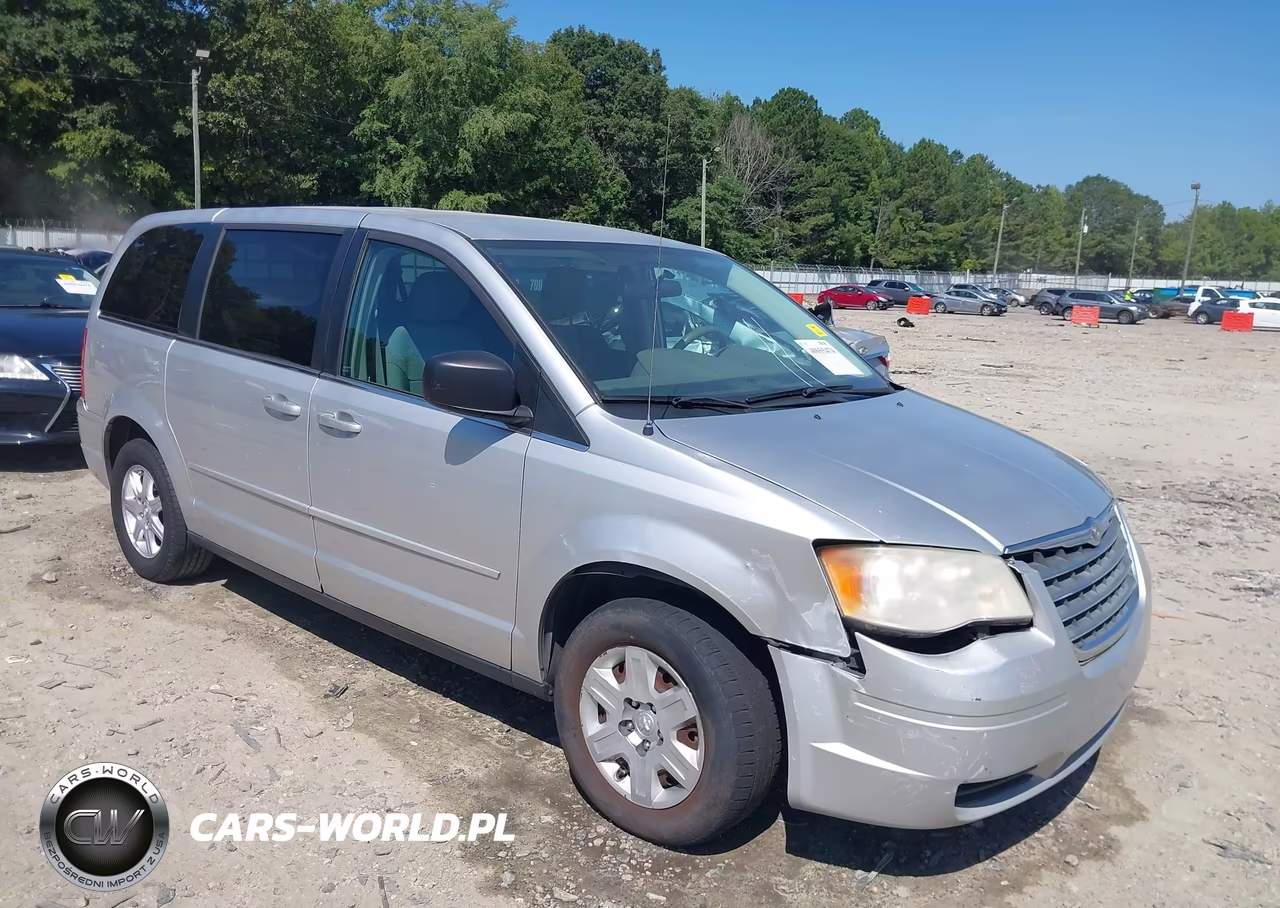 2010 Chrysler Town & Country Lx
