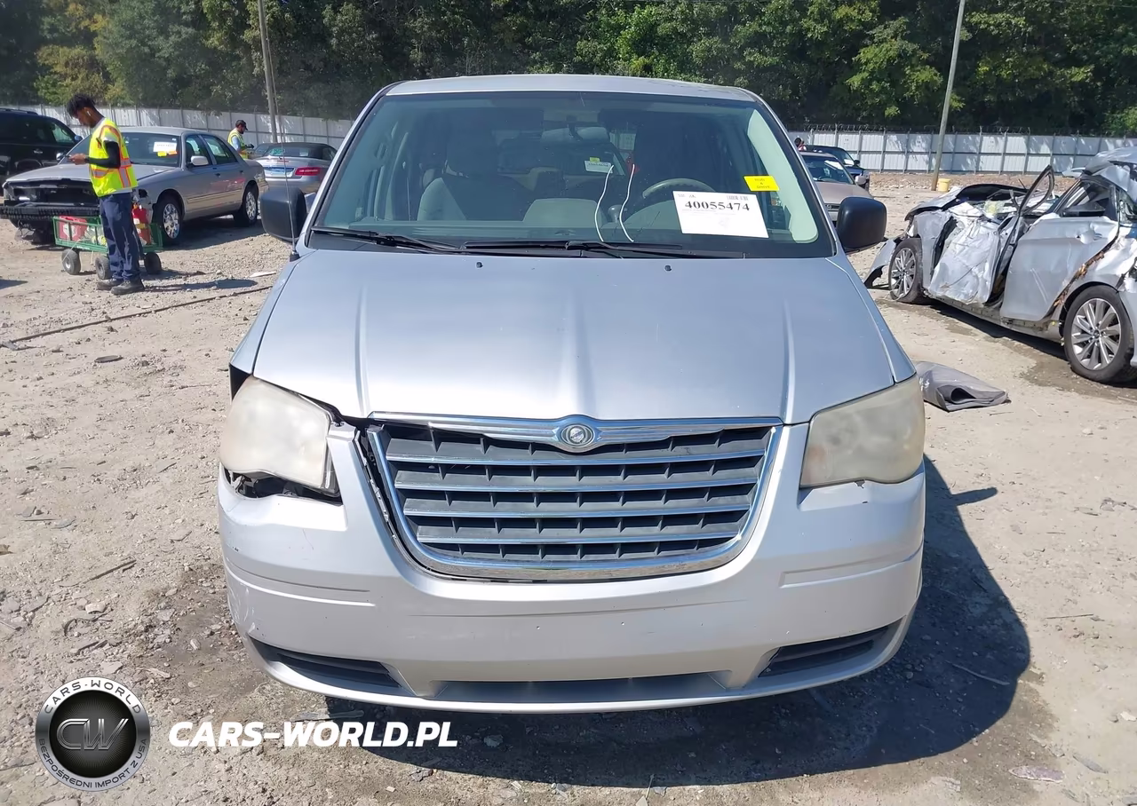 2010 Chrysler Town & Country Lx VIN:2A4RR4DE1AR186305 - 12