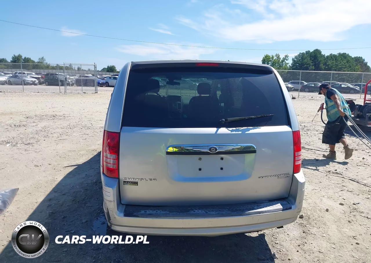 2010 Chrysler Town & Country Lx VIN:2A4RR4DE1AR186305 - 16