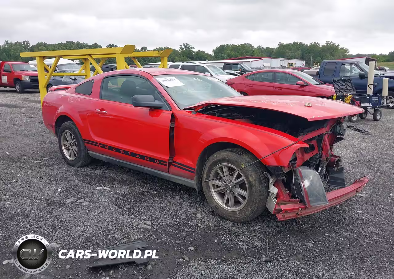 2005 Ford Mustang V6 Deluxe-V6 Premium