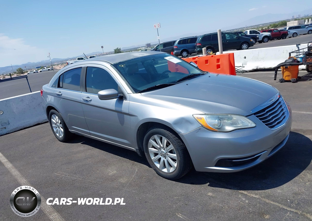 2013 Chrysler 200 Touring