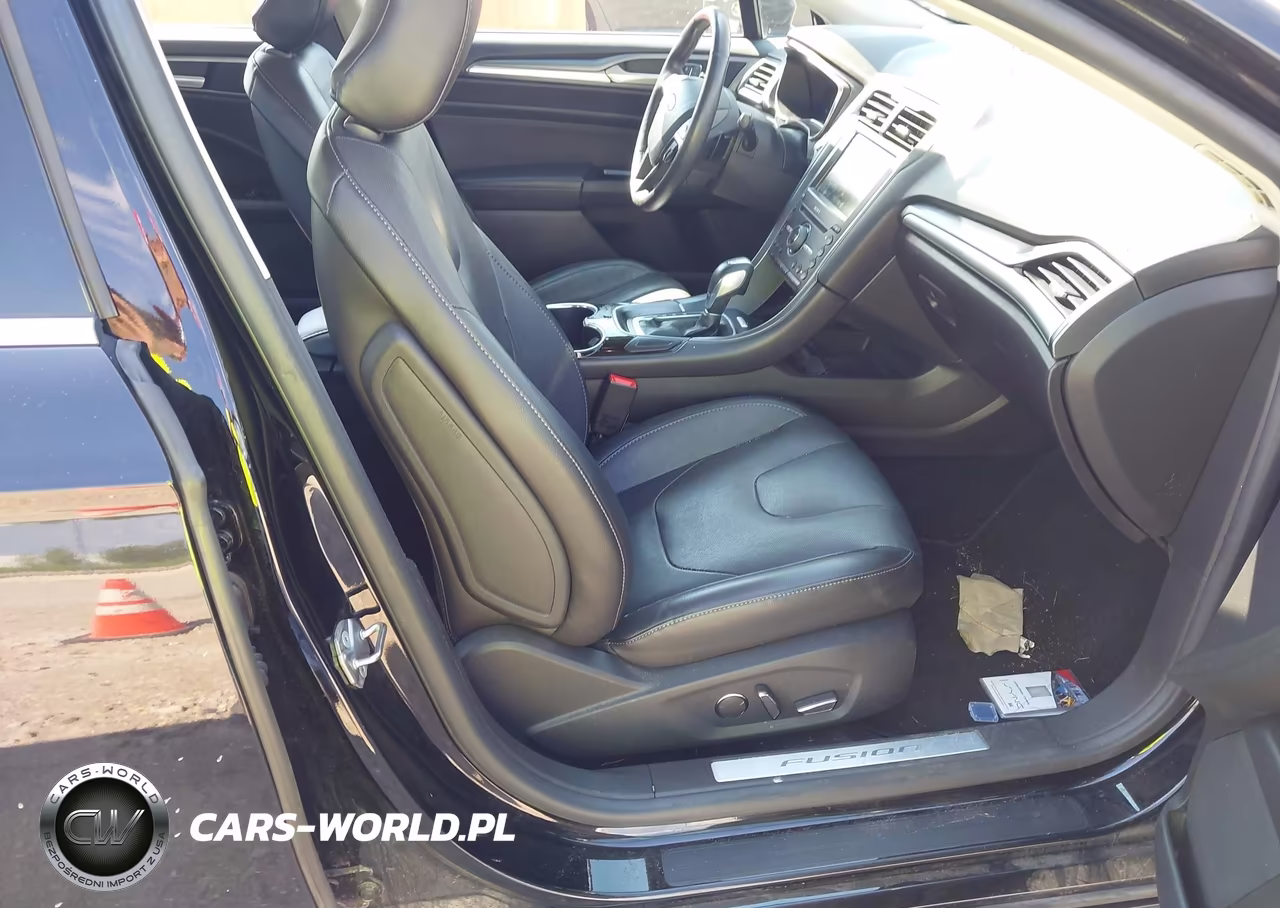 2016 Ford Fusion Titanium VIN:3FA6P0K98GR114586 - 5