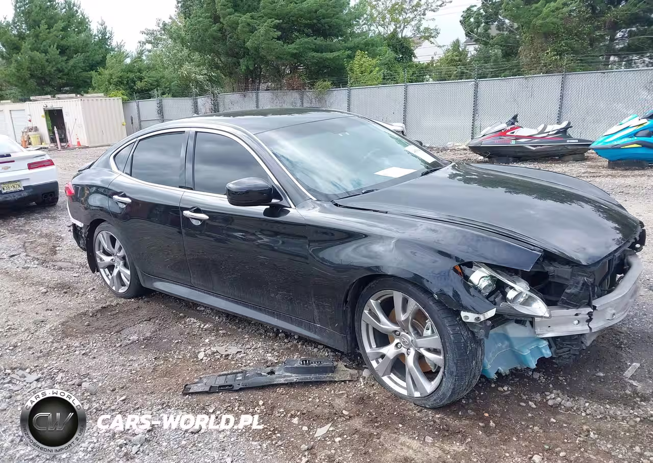 2011 Infiniti M37
