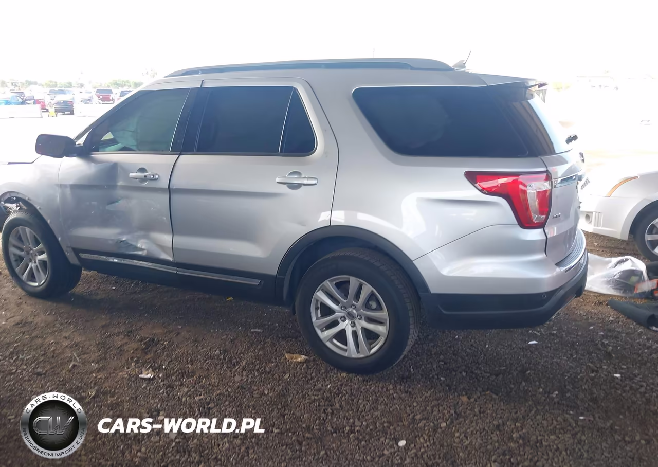 2018 Ford Explorer Xlt VIN:1FM5K8D82JGC15219 - 14