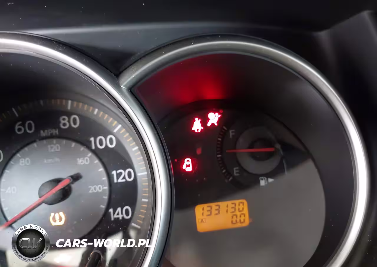 2007 Nissan Versa 1.8Sl VIN:3N1BC13E47L350051 - 16
