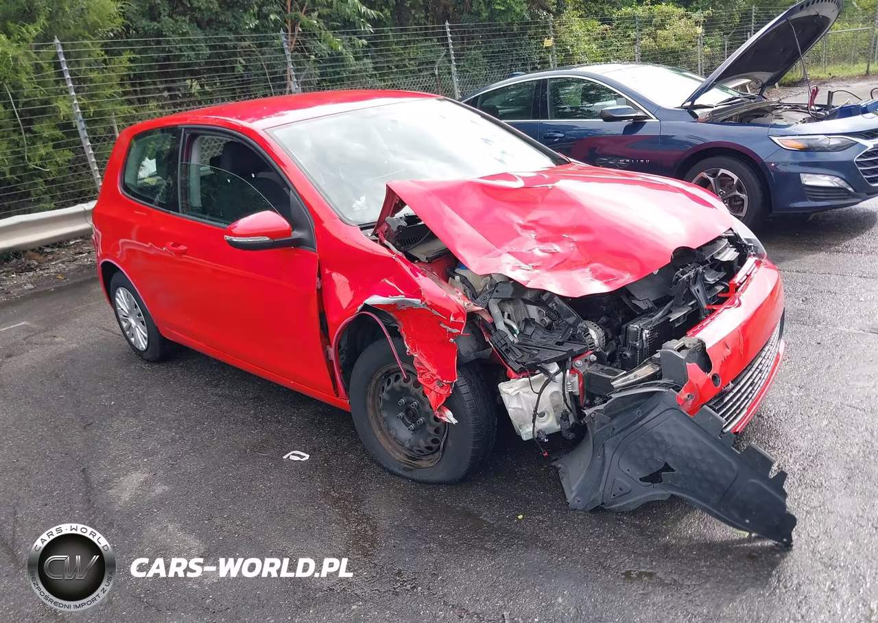 2013 Volkswagen Golf 2.5L 2-Door