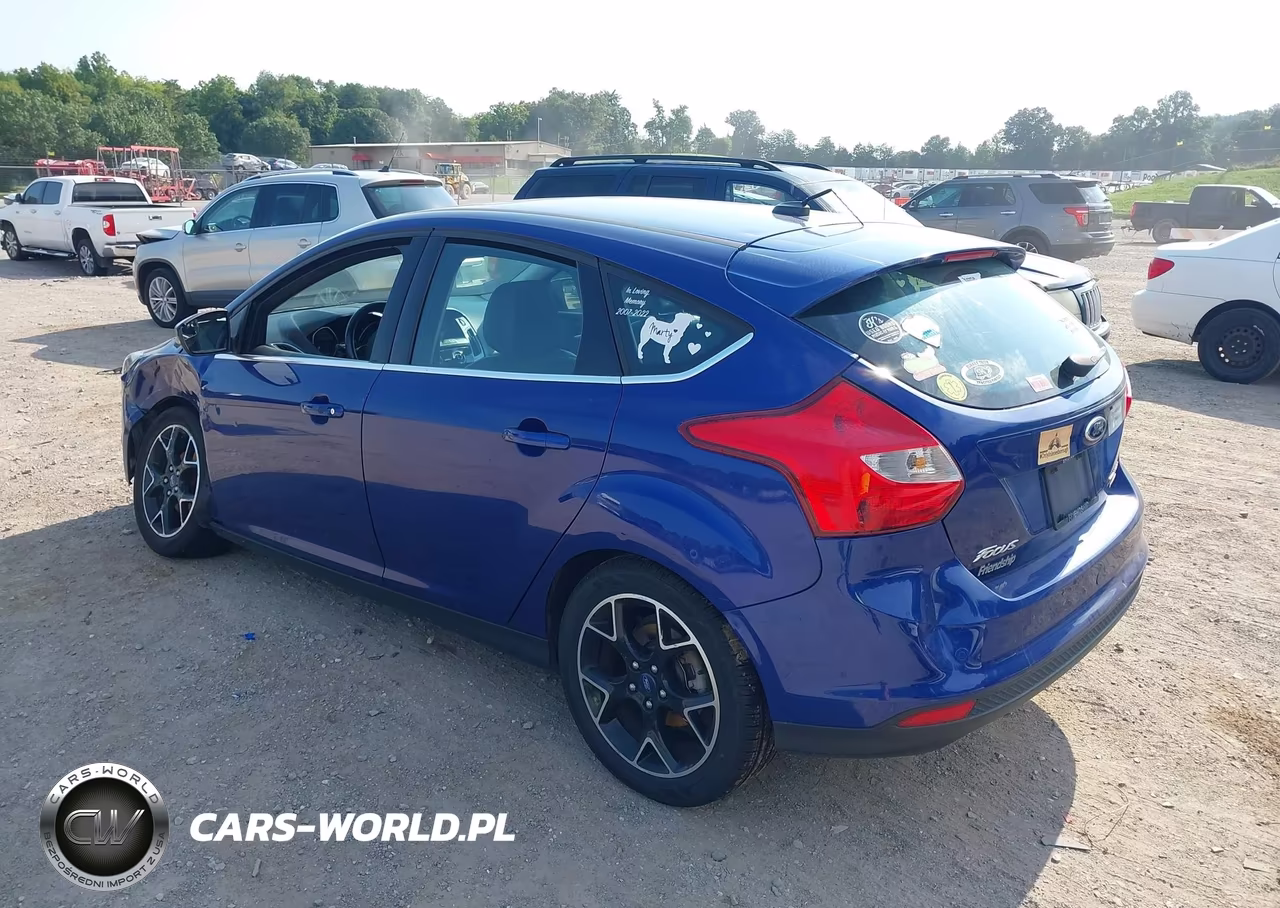 2012 Ford Focus Titanium VIN:1FAHP3N25CL444011 - 3