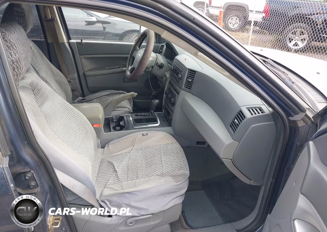 2005 Jeep Grand Cherokee Laredo VIN:1J4GS48K95C541960 - 5