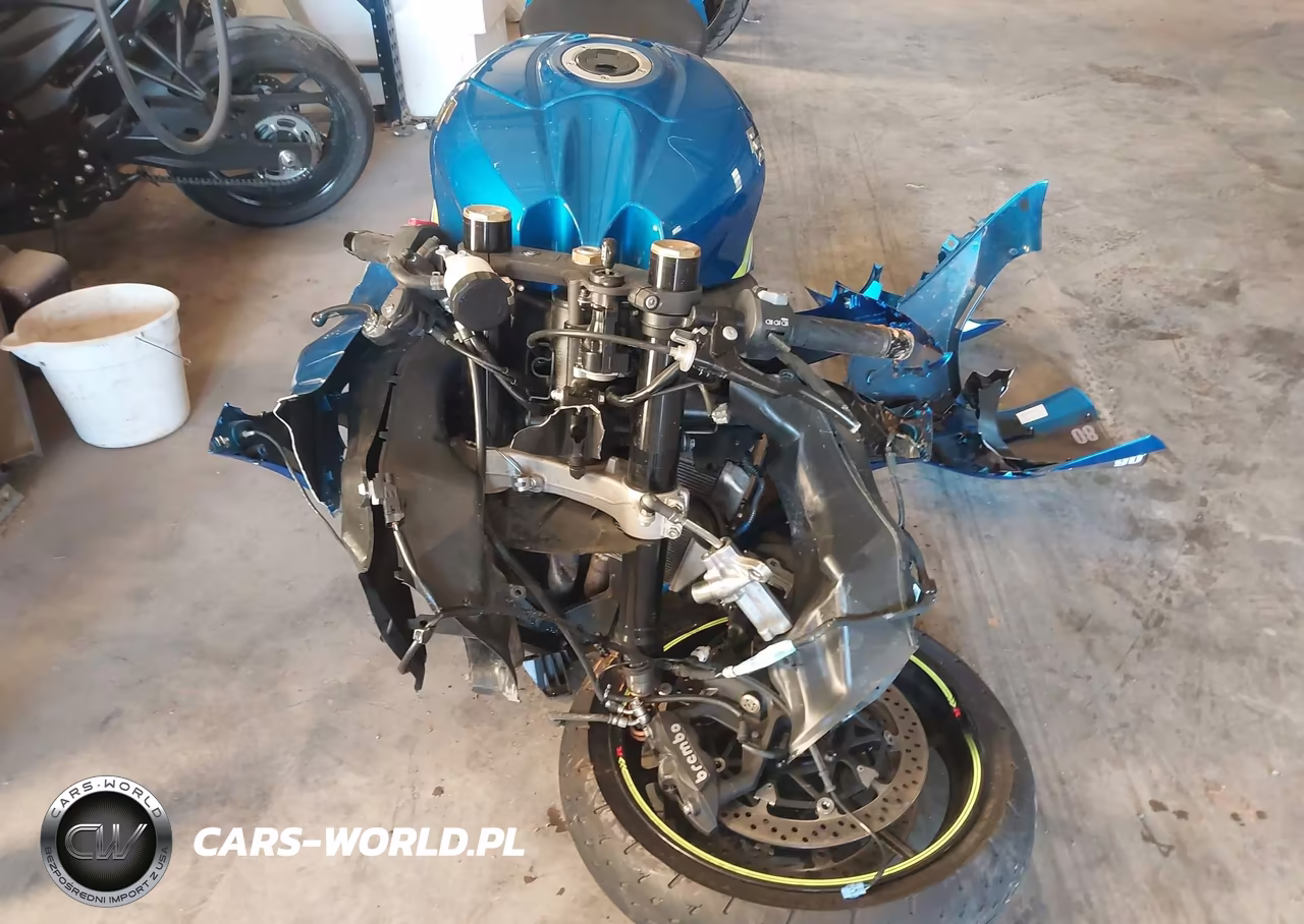 2017 Suzuki Gsx-R1000 VIN:JS1DM11B3H2100809 - 5