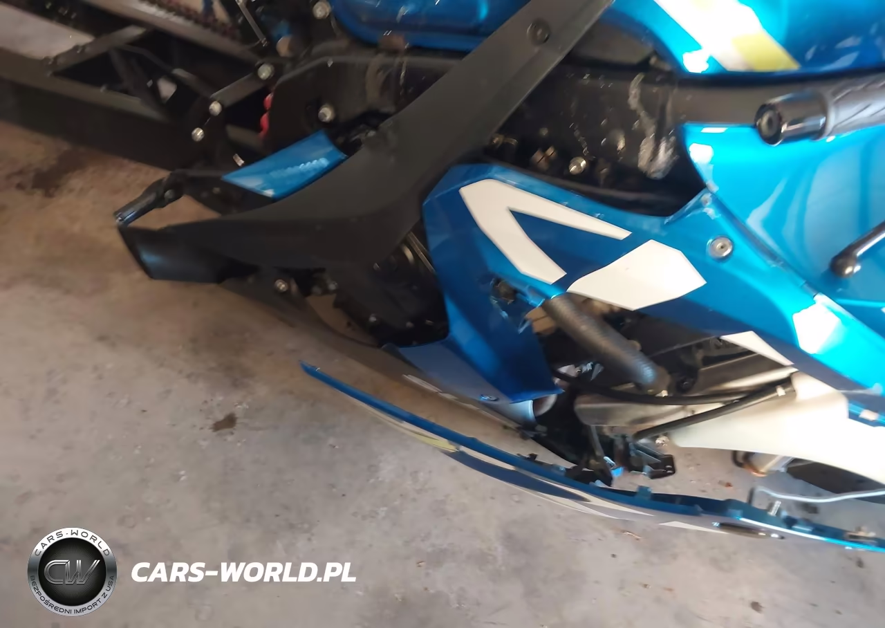 2017 Suzuki Gsx-R1000 VIN:JS1DM11B3H2100809 - 8