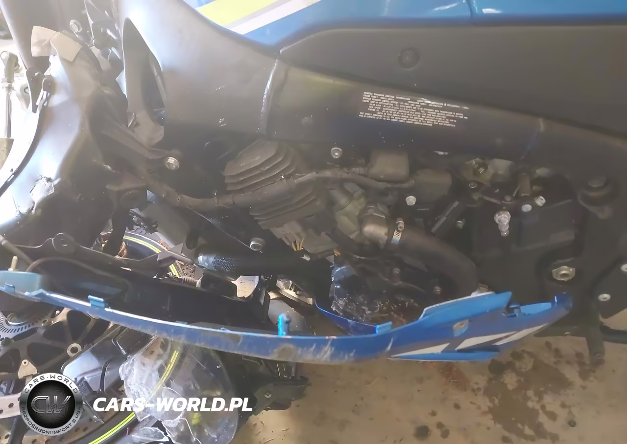 2017 Suzuki Gsx-R1000 VIN:JS1DM11B3H2100809 - 9