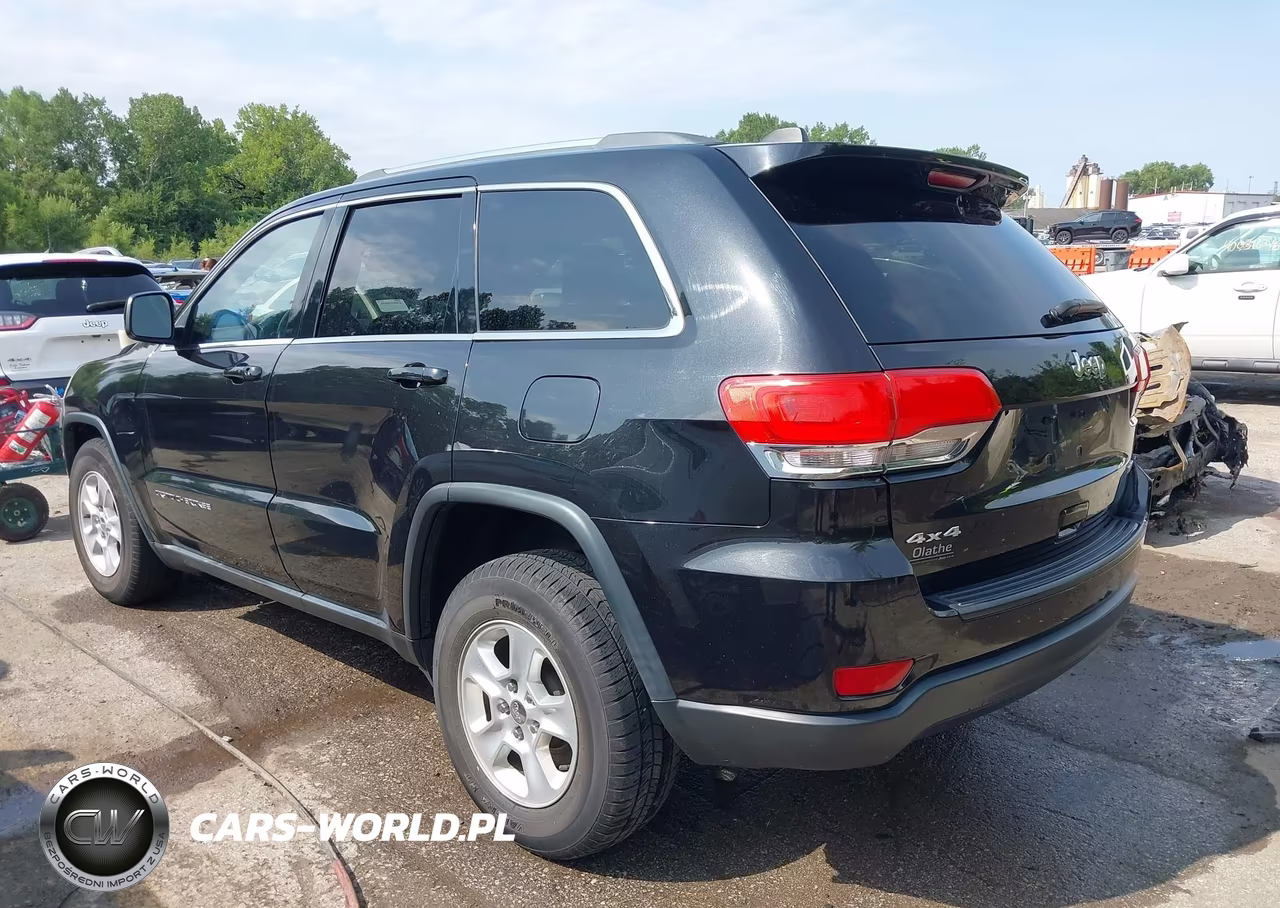 2014 Jeep Grand Cherokee Laredo VIN:1C4RJFAG5EC104783 - 3