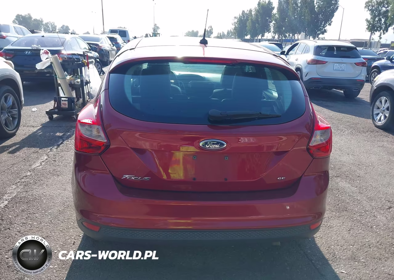 2014 Ford Focus Se VIN:1FADP3K23EL131996 - 16