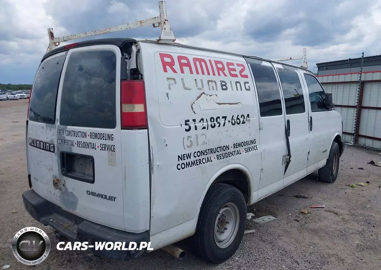 2005 Chevrolet Express VIN:1GCGG25V651117593 - 4
