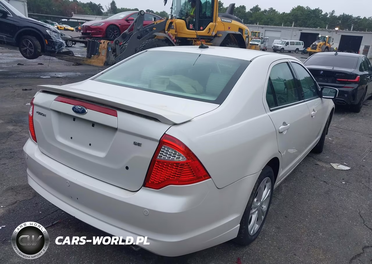 2012 Ford Fusion Se VIN:3FAHP0HAXCR209011 - 4