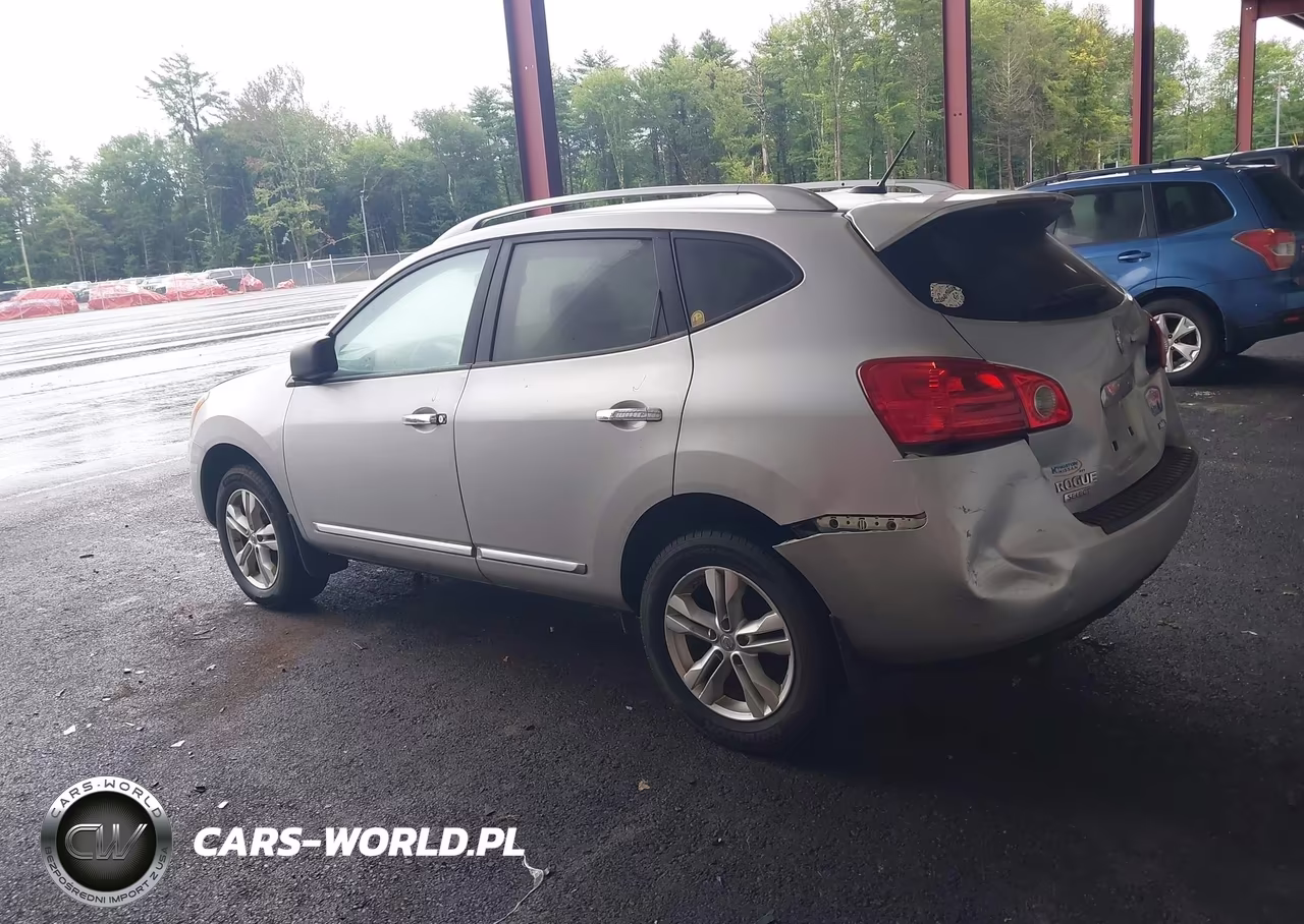 2015 Nissan Rogue Select S VIN:JN8AS5MV2FW764623 - 3