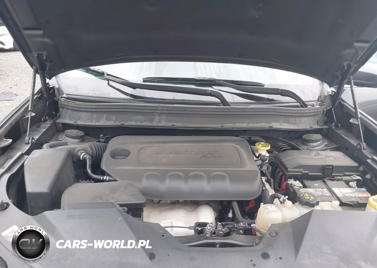 2019 Jeep Cherokee Latitude Plus 4X4 VIN:1C4PJMLB3KD400226 - 10