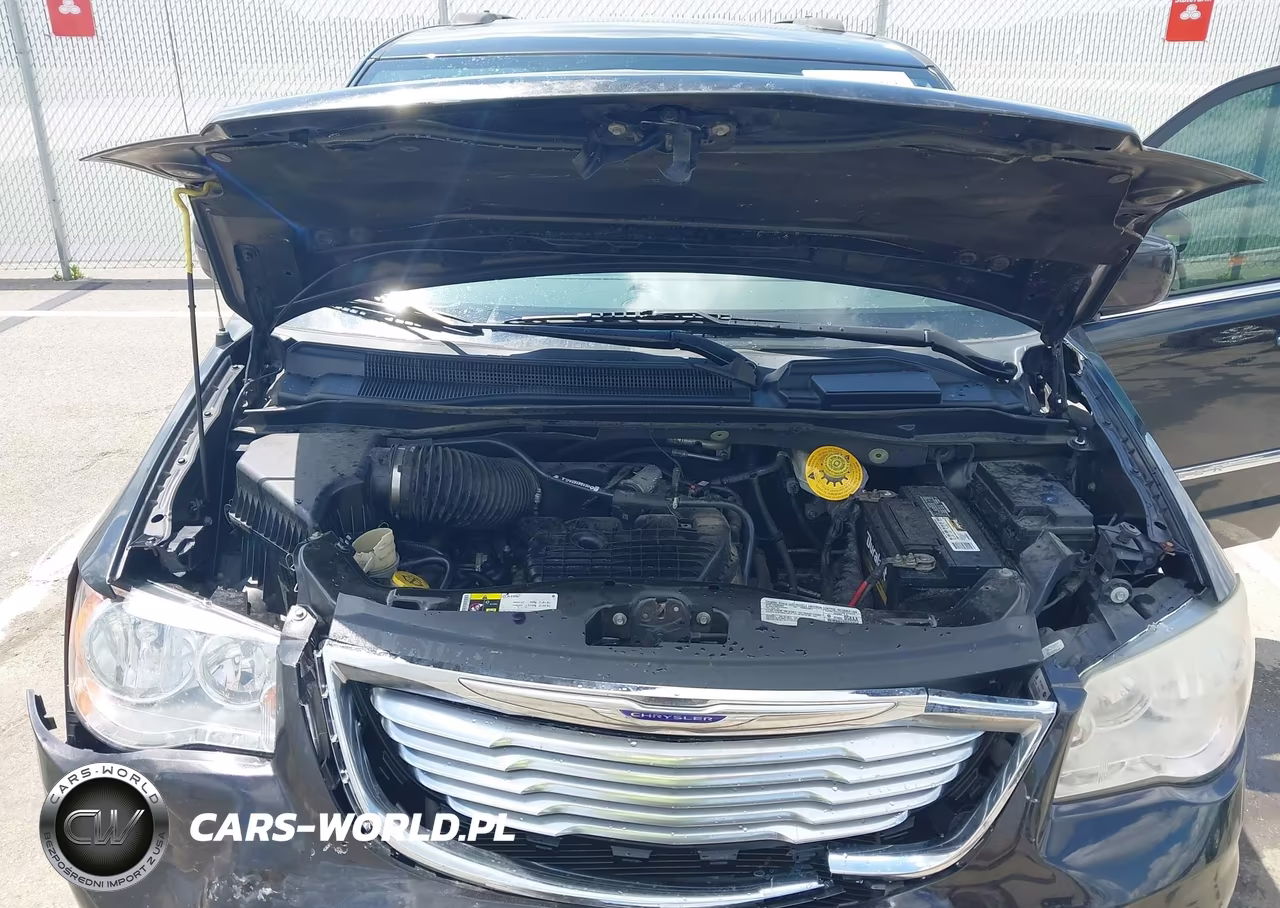 2014 Chrysler Town & Country Touring VIN:2C4RC1BG6ER453891 - 10