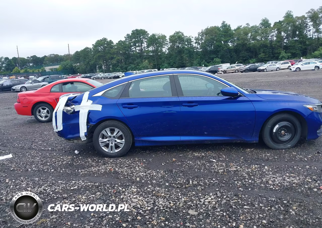 2019 Honda Accord Sport VIN:1HGCV1F3XKA107738 - 13