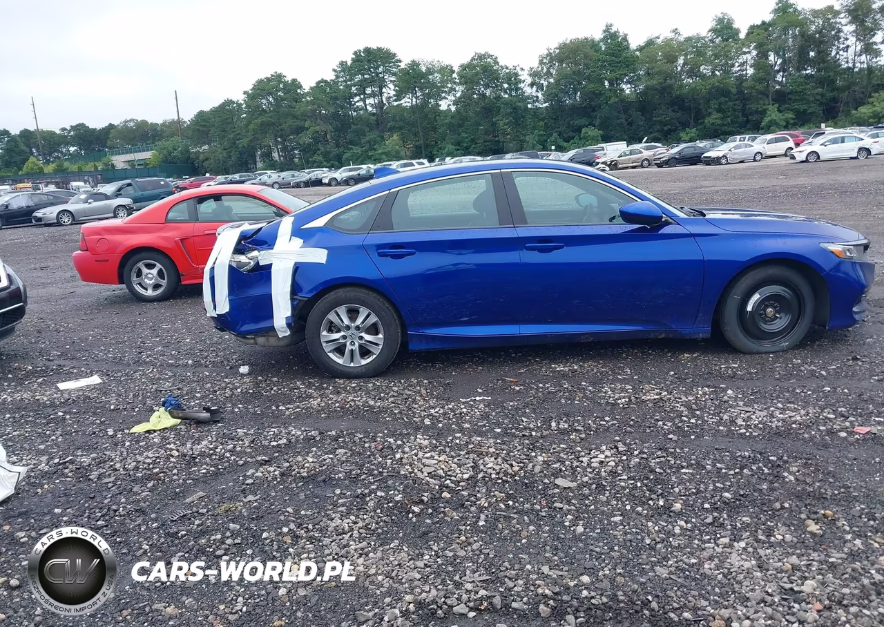 2019 Honda Accord Sport VIN:1HGCV1F3XKA107738 - 4