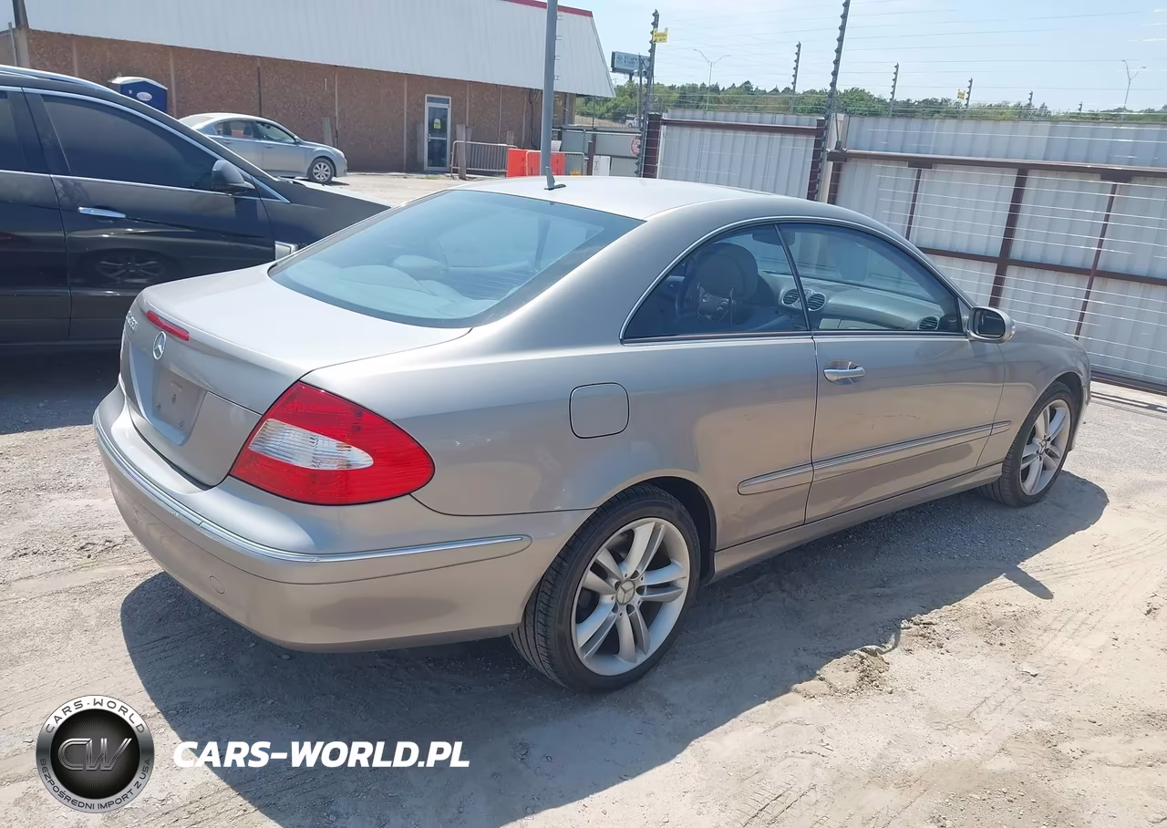 2007 Mercedes-Benz Clk 350 VIN:WDBTJ56H47F221627 - 4