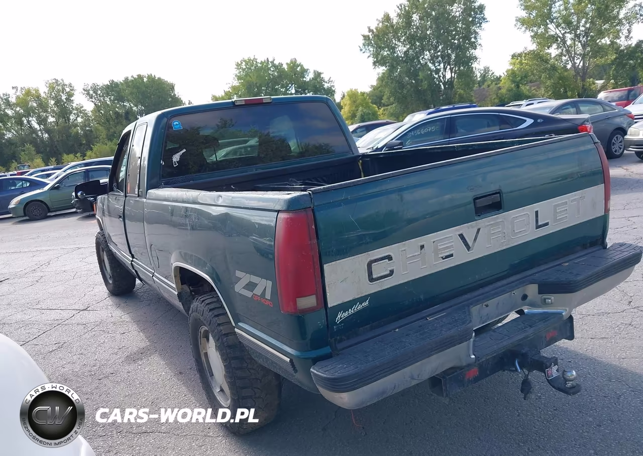 1997 Chevrolet K1500 Fleetside VIN:2GCEK19RXV1140513 - 3