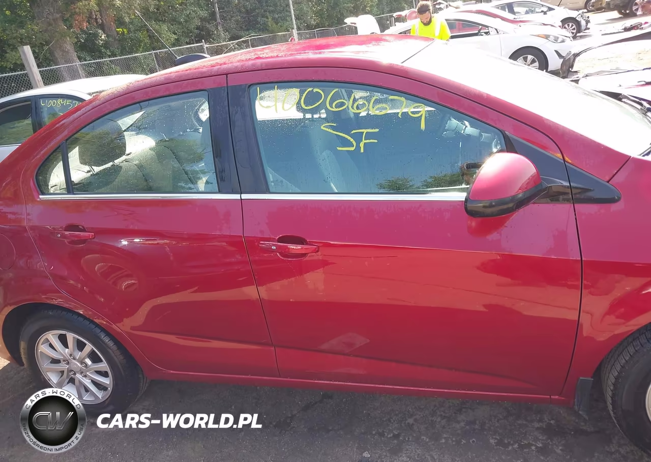 2018 Chevrolet Sonic Lt Auto VIN:1G1JD5SH6J4118209 - 14