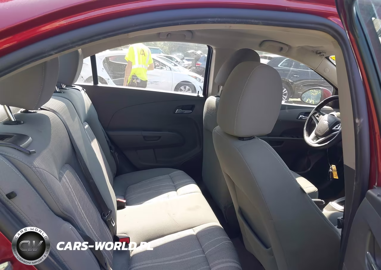 2018 Chevrolet Sonic Lt Auto VIN:1G1JD5SH6J4118209 - 8