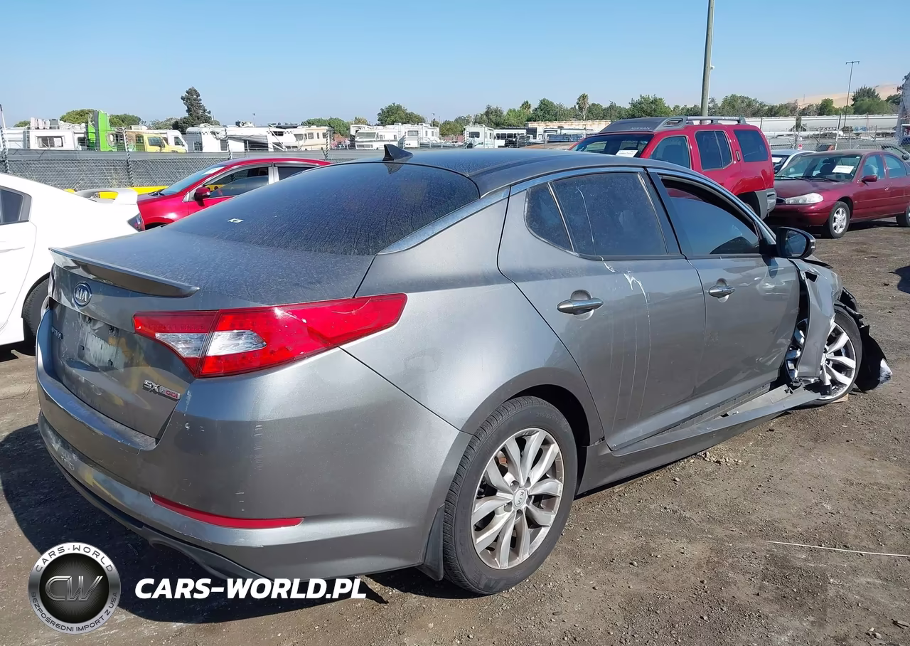 2012 Kia Optima Sx VIN:5XXGR4A62CG008070 - 4