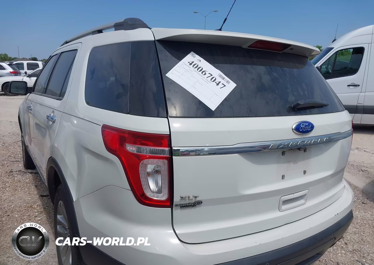 2011 Ford Explorer Xlt VIN:1FMHK7D89BGA55624 - 3