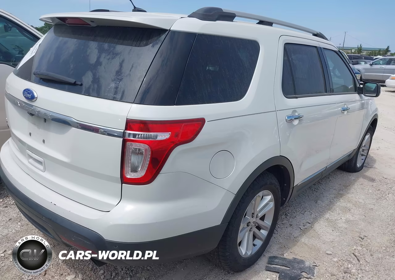 2011 Ford Explorer Xlt VIN:1FMHK7D89BGA55624 - 4