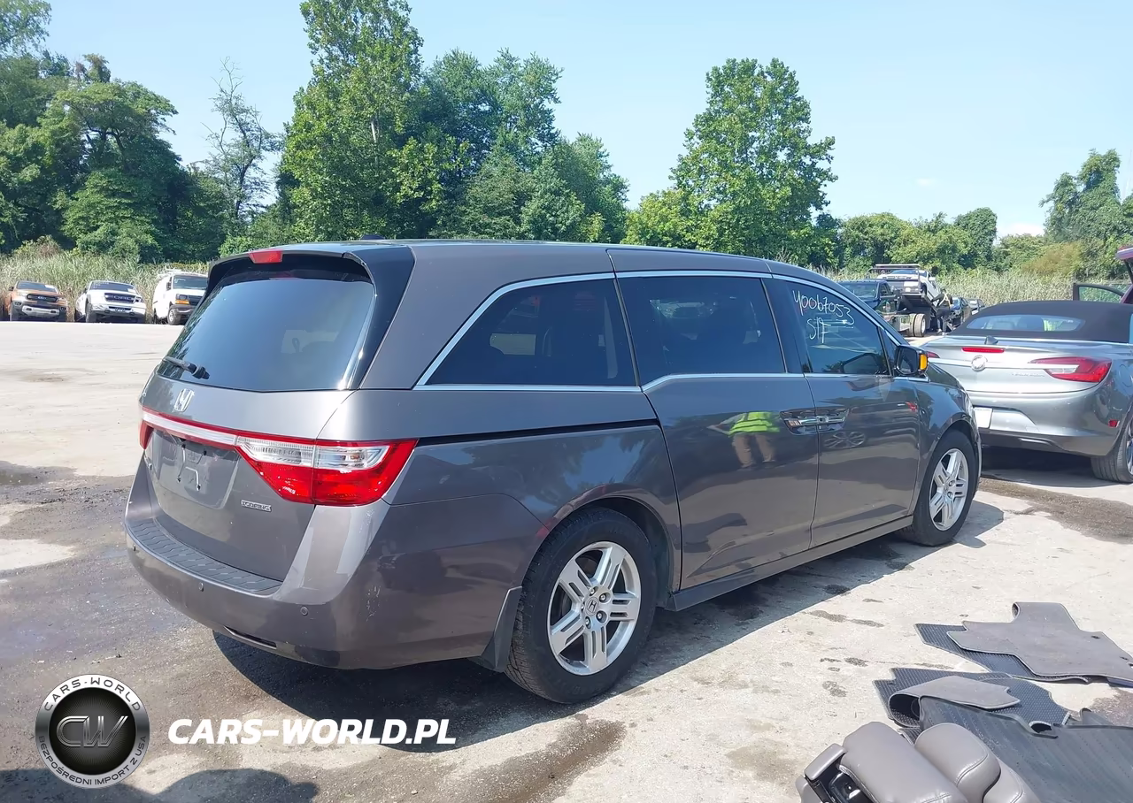 2012 Honda Odyssey Touring-Touring Elite VIN:5FNRL5H94CB010115 - 4