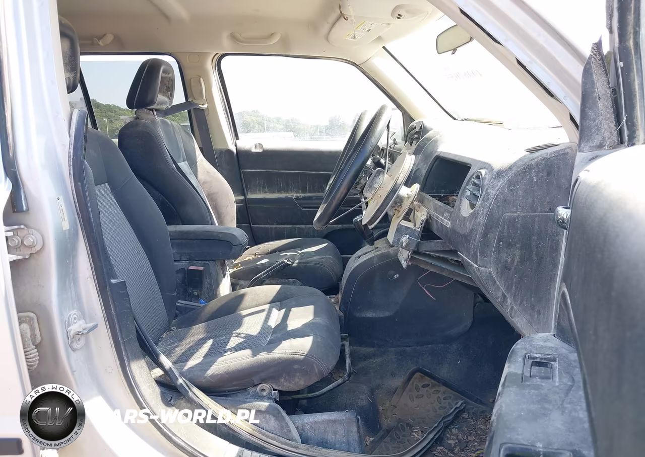 2009 Jeep Patriot Sport VIN:1J4FF28B29D243268 - 5