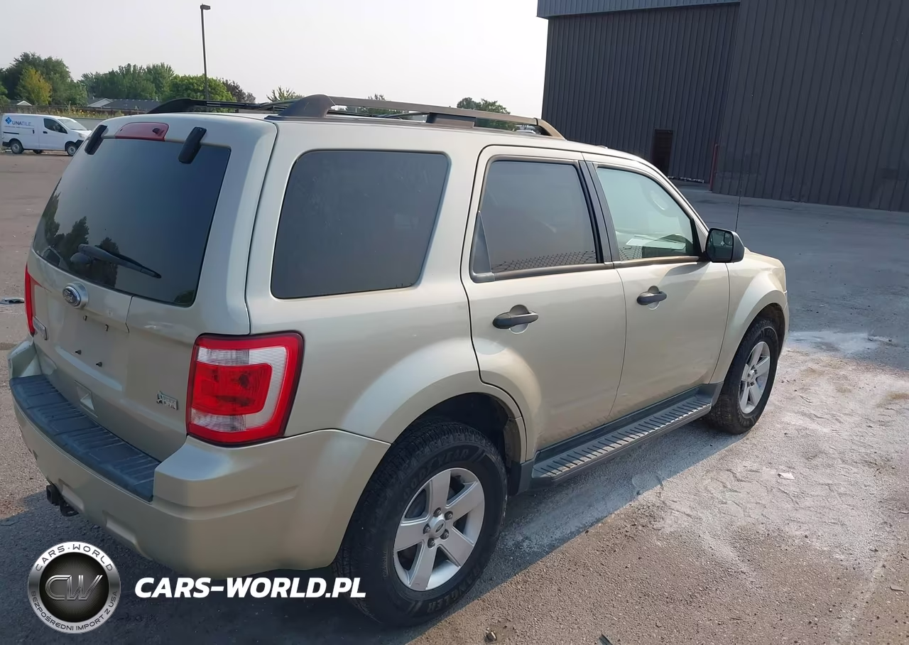 2012 Ford Escape Xlt VIN:1FMCU9DG4CKC83830 - 4