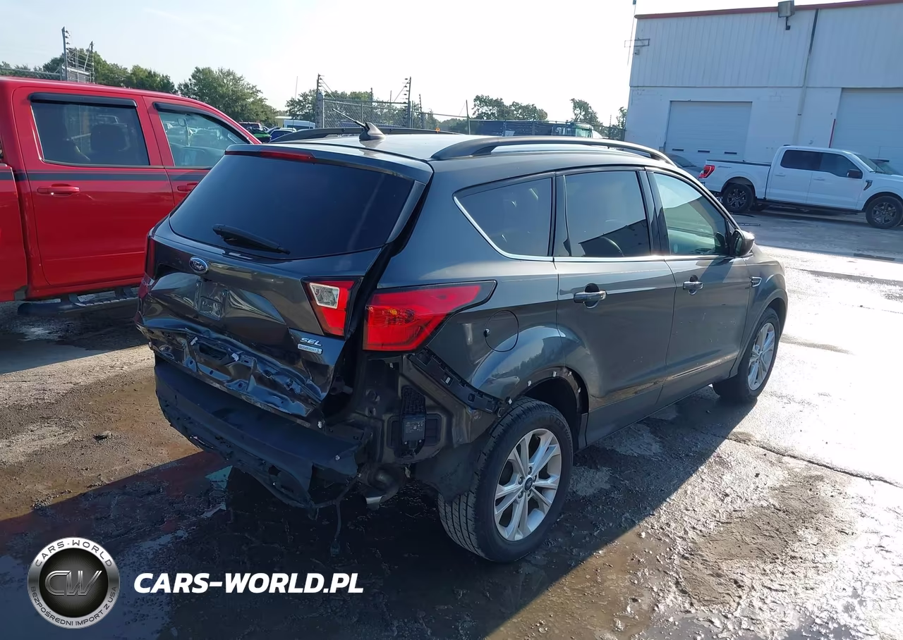 2019 Ford Escape Sel VIN:1FMCU0HD7KUA40379 - 4