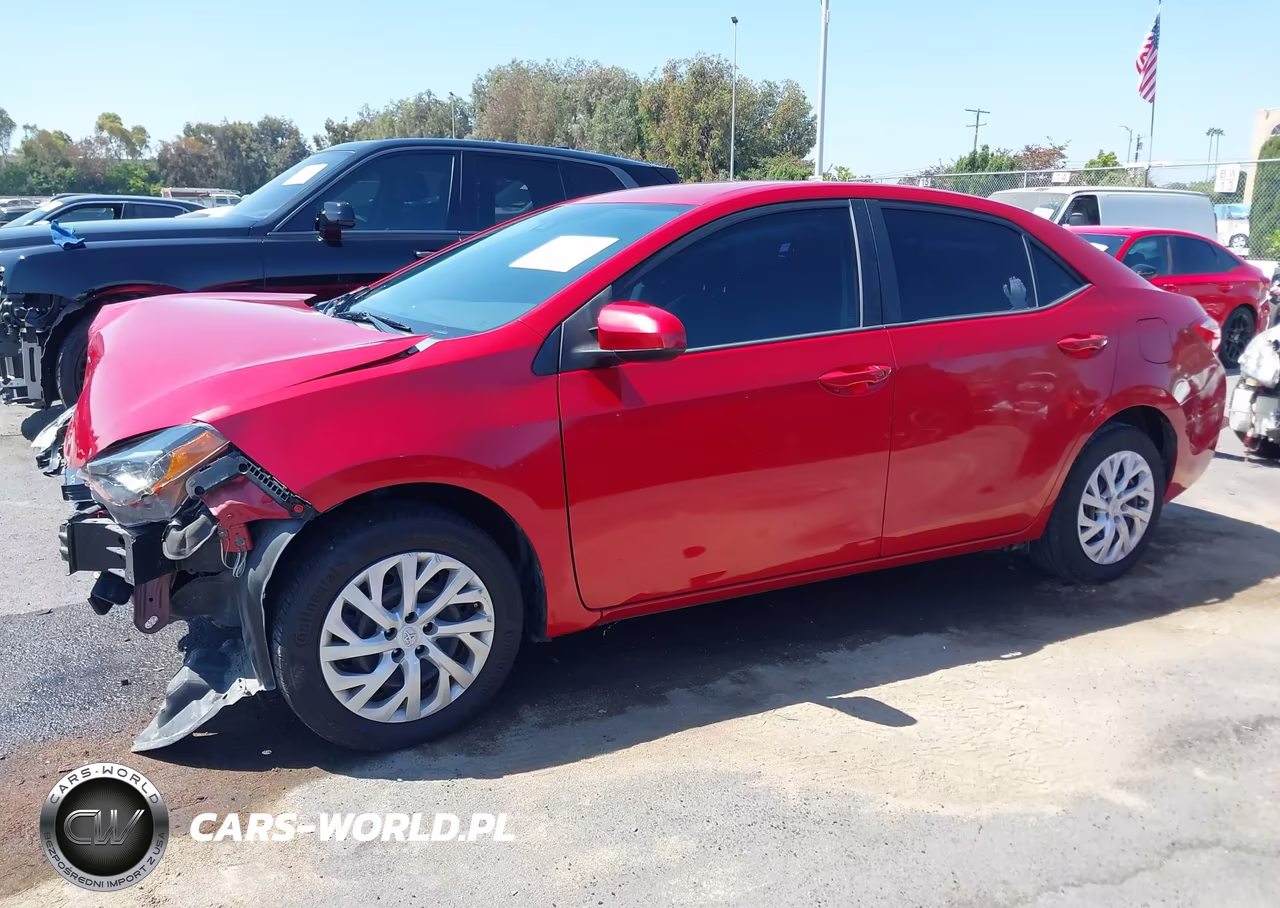 2018 Toyota Corolla Le VIN:5YFBURHE5JP792591 - 15