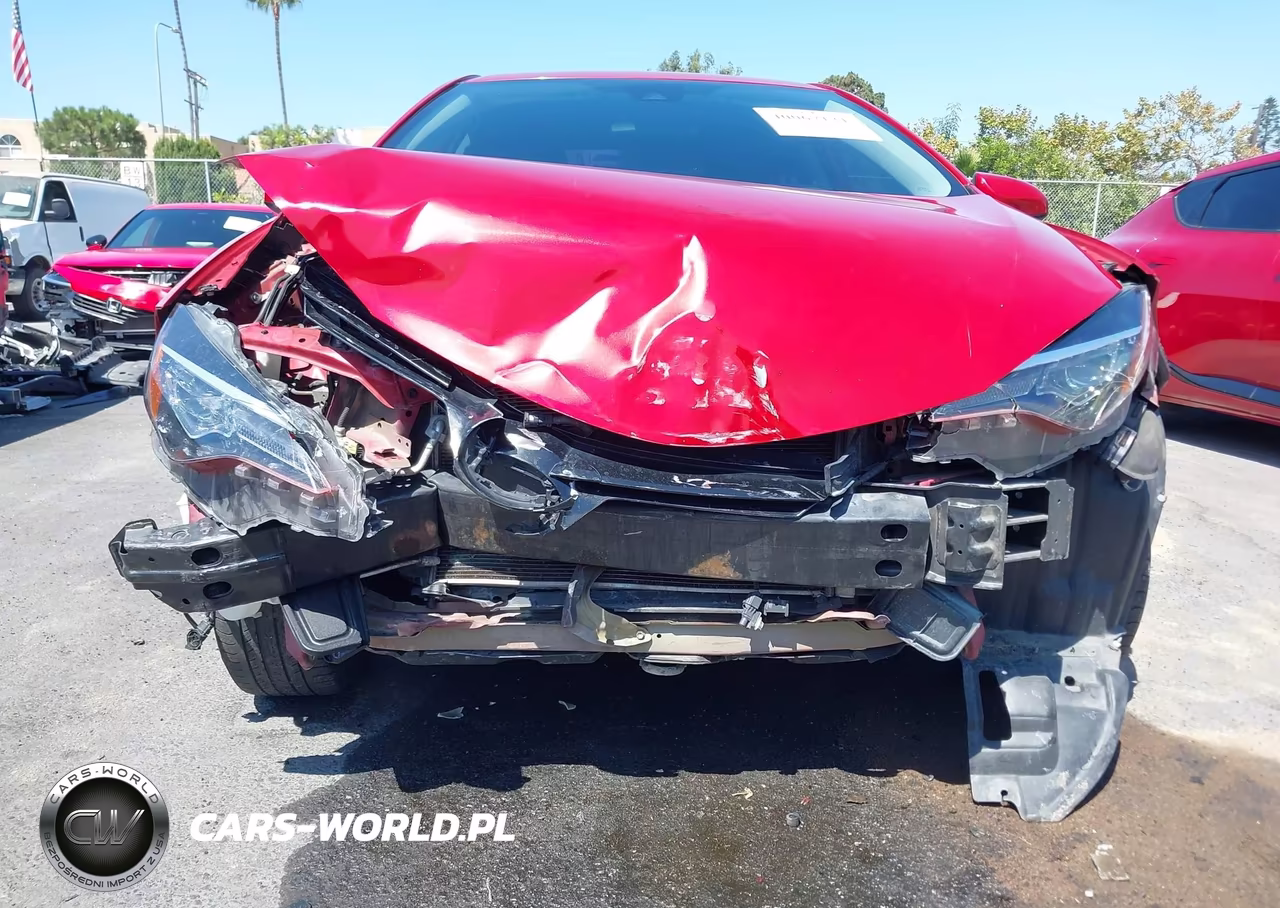 2018 Toyota Corolla Le VIN:5YFBURHE5JP792591 - 19