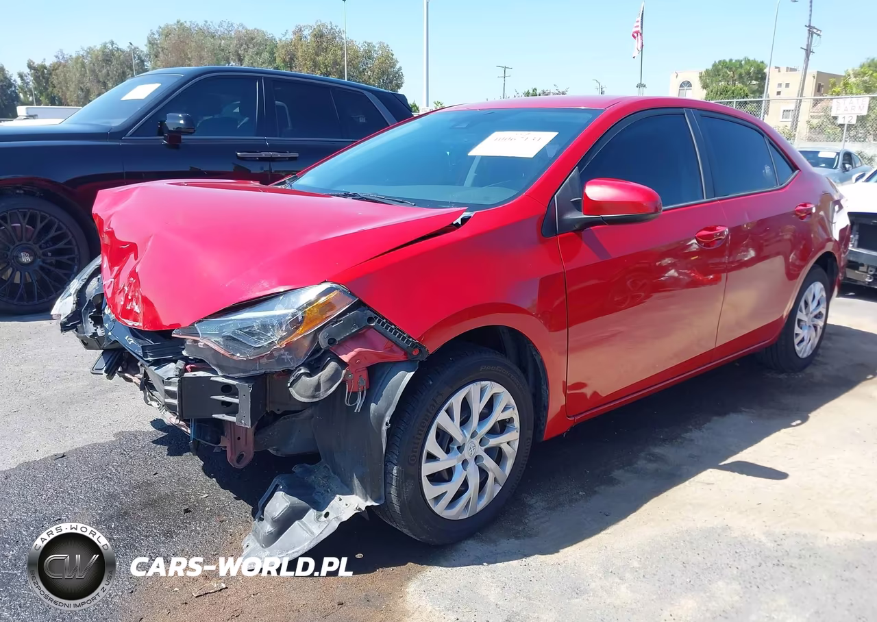 2018 Toyota Corolla Le VIN:5YFBURHE5JP792591 - 2