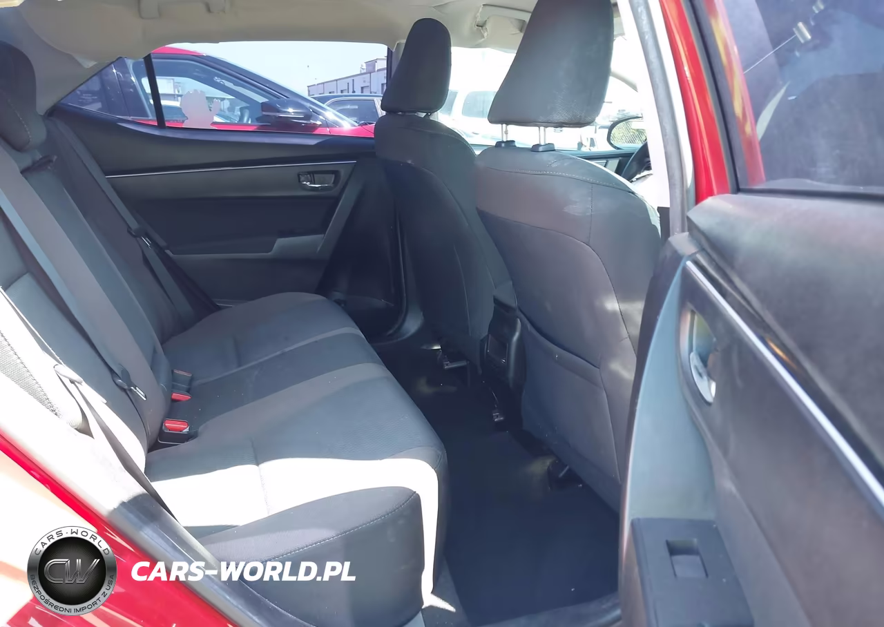 2018 Toyota Corolla Le VIN:5YFBURHE5JP792591 - 8