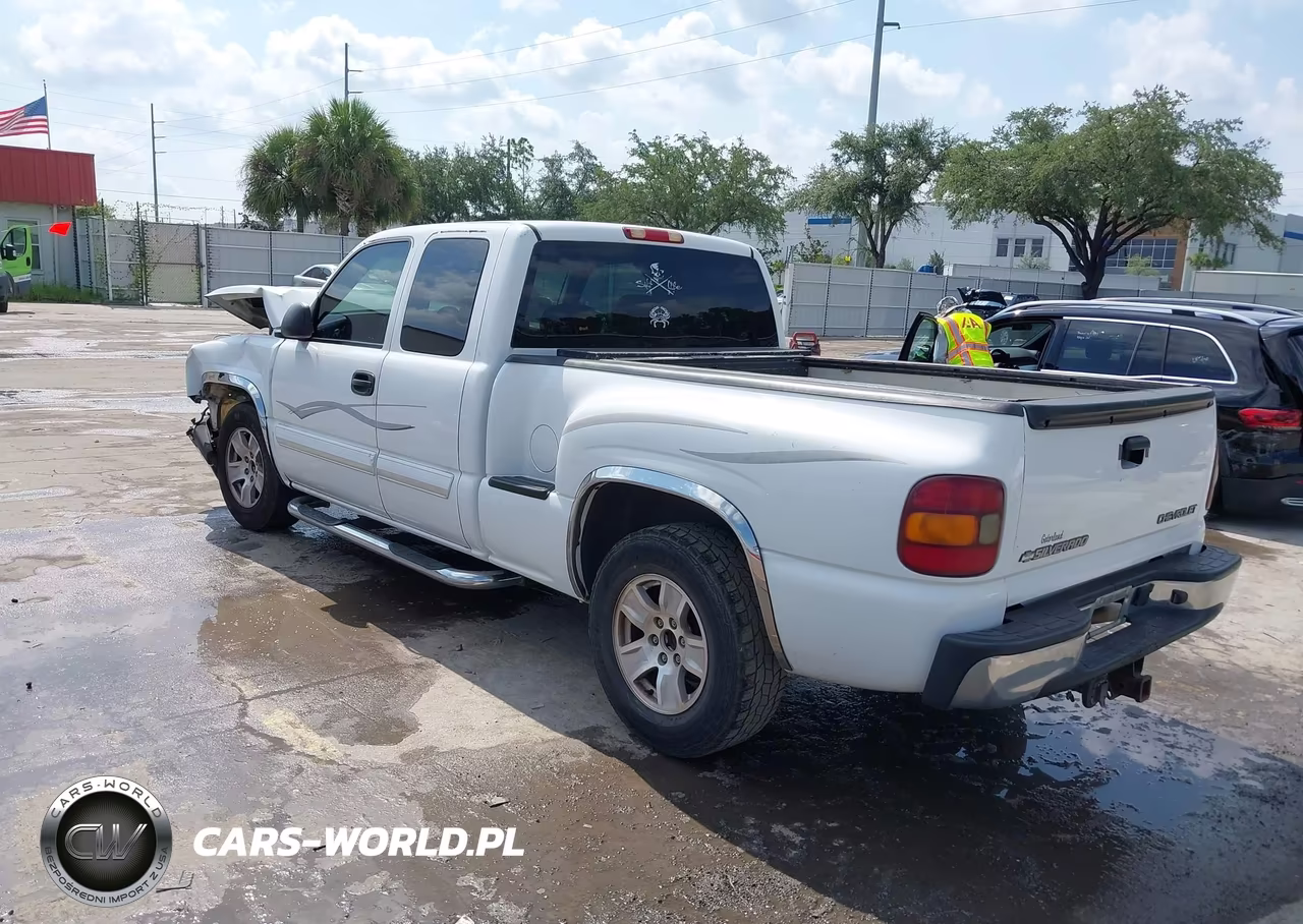 2003 Chevrolet Silverado 1500 Ls VIN:1GCEC19T53Z131098 - 3