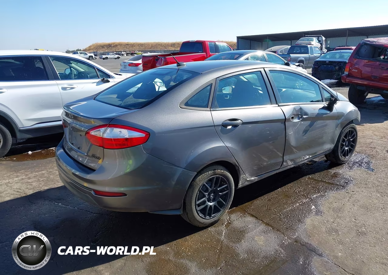 2014 Ford Fiesta Se VIN:3FADP4BJXEM240936 - 4