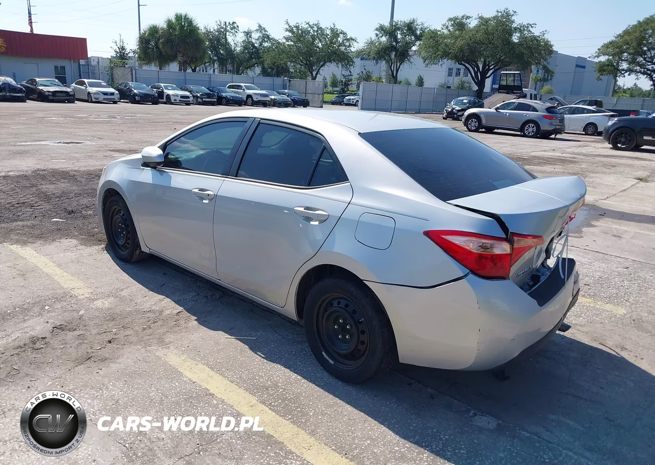 2019 Toyota Corolla Le VIN:2T1BURHE7KC188171 - 3