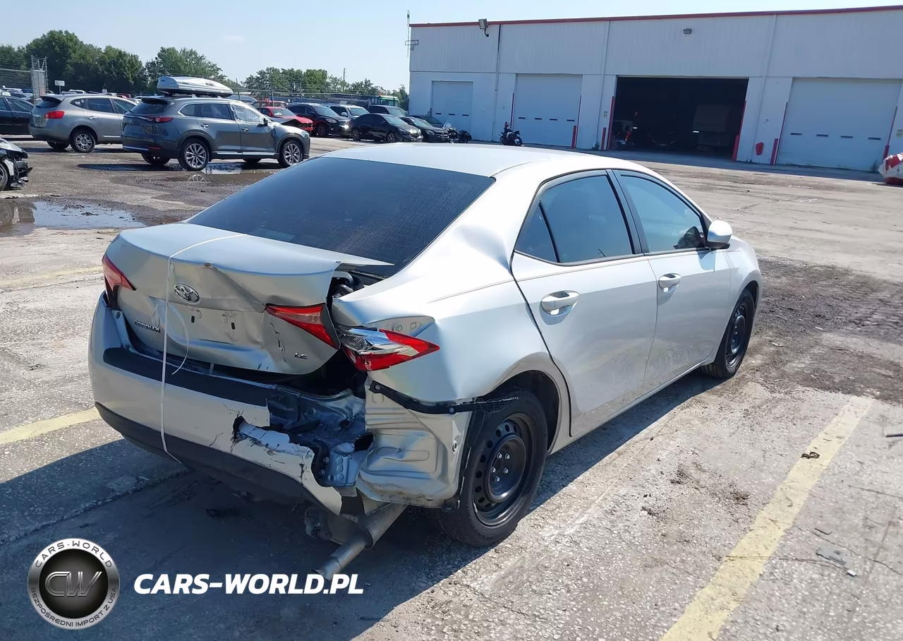 2019 Toyota Corolla Le VIN:2T1BURHE7KC188171 - 4