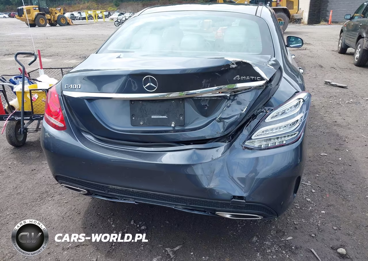2015 Mercedes-Benz C 400 4Matic VIN:55SWF6GBXFU009221 - 6