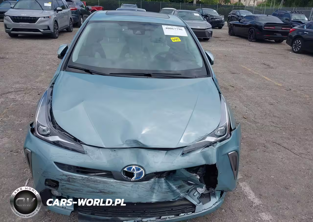 2022 Toyota Prius Xle VIN:2HGFB2F47DH027306 - 6