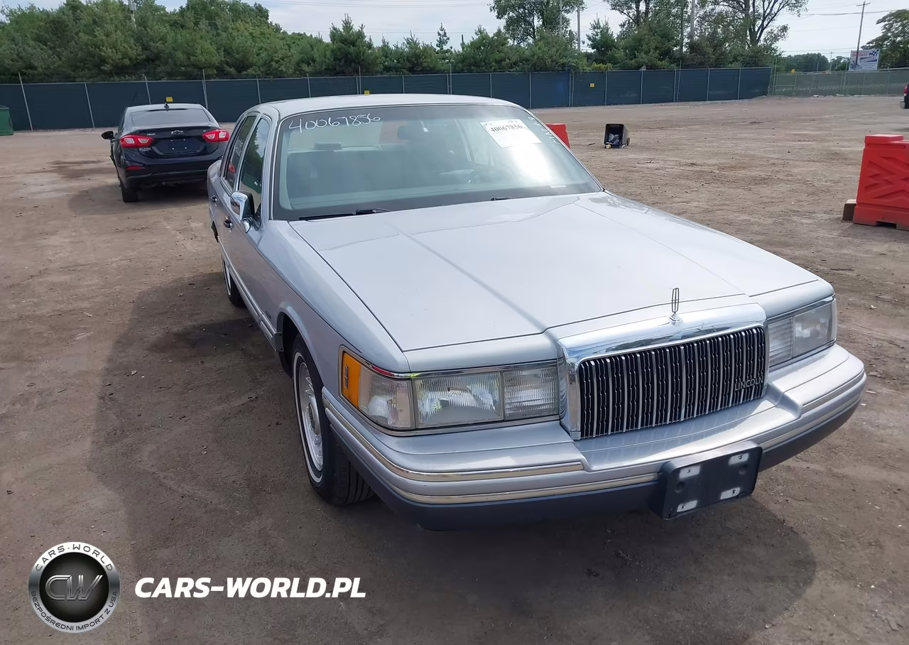 1994 Lincoln Town Car Signature-Tournament