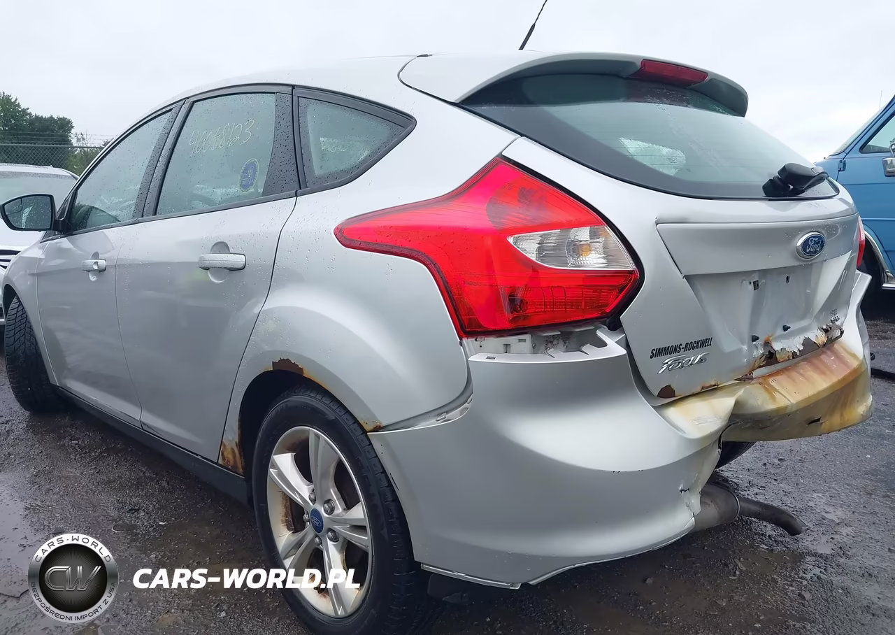 2014 Ford Focus Se VIN:1FADP3K25EL366481 - 3