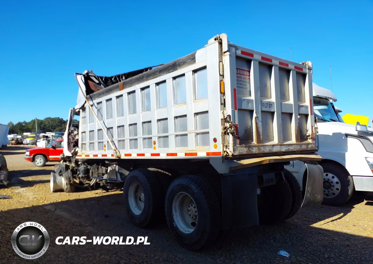 2000 Sterling Truck L8513 8513 VIN:2FWWMJBA7YAF49191 - 3