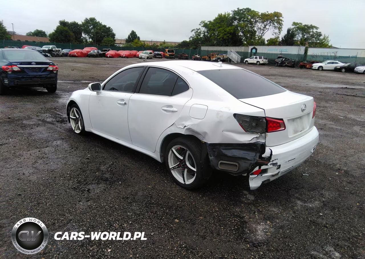 LEXUS IS 250 VIN:JTHCF5C27B5045141 - 3
